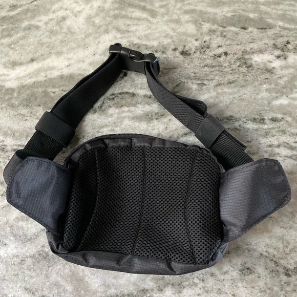 Chums belt bag/ fanny pack black - Picture 5 of 9